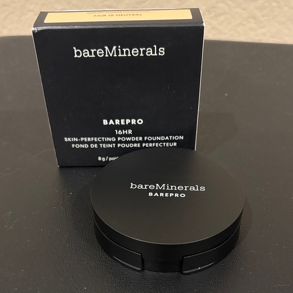 bareMinerals BAREPRO 16HR Skin-Perfecting Powder Foundation - Pair 18 Neutral - Picture 1 of 3